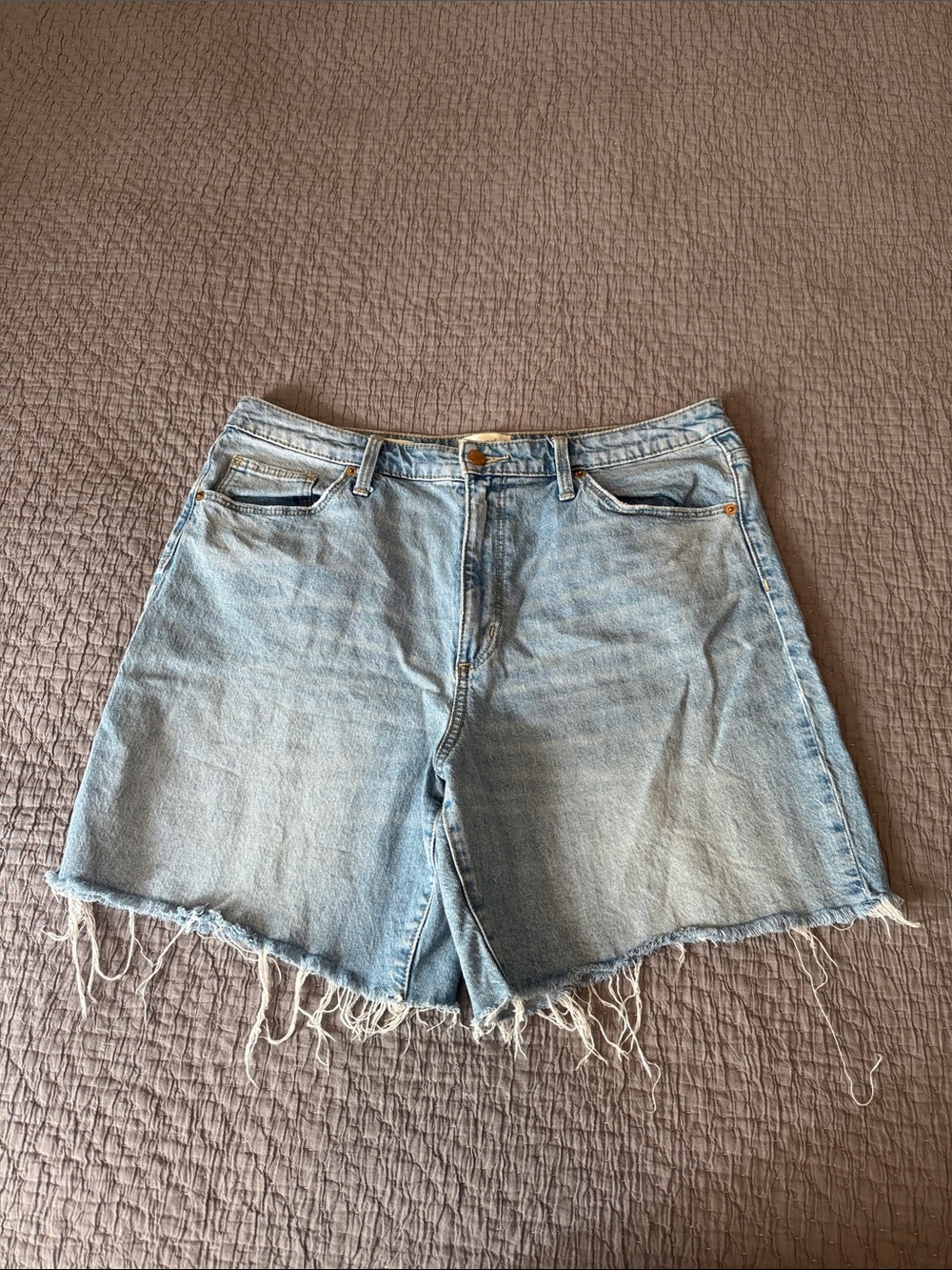 Universal Thread Vintage Bermuda Raw Hem Jean Shorts